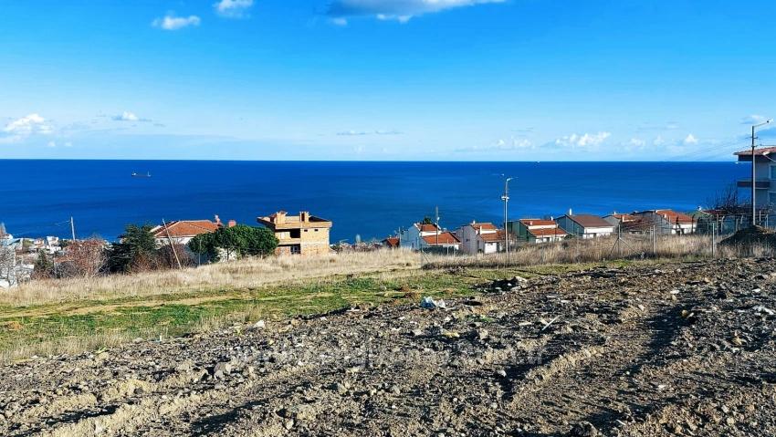 Sie Können Entweder Ein Projekt Für 9 Luxuswohnungen Oder 2 Ultra-Luxusvillen Erstellen.