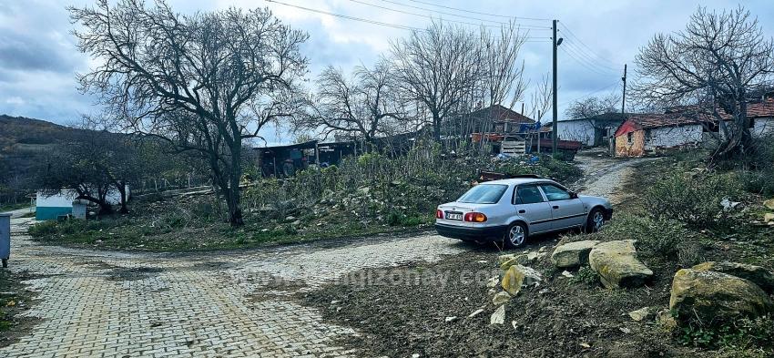 **Keine Anteile, Einzelgrundstück** Schnäppchengrundstück Für Liebhaber Von Dorfhäusern**