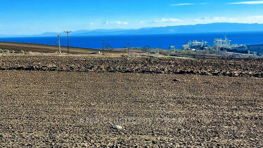 Gelegenheitsland In Der Fabrikregion, In Der Gegend, Die Kurzfristig Hohe Gewinne Erzielen Wird