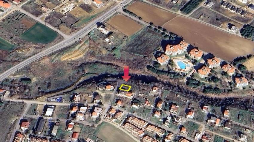 *Opportunity Land* 8 Angrenzende, Günstige Grundstücke, Geeignet Für Ein 50 M² Großes (1+1) Apartmentprojekt