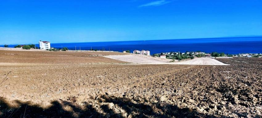 **Grundstück Mit Freiem Meerblick Und 30% Baugenehmigung Für Drei Stockwerke Im Stadtteil Topağaç, Tekirdağ**