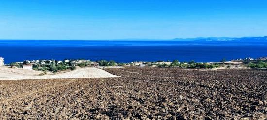Grundstück Geeignet Für Ein Genossenschaftliches Wohnbauprojekt Mit 50 Wohnungen Und Freiem Meer- Und Naturblick.