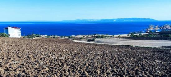 Grundstück Geeignet Für Ein Genossenschaftliches Wohnbauprojekt Mit 50 Wohnungen Und Freiem Meer- Und Naturblick.