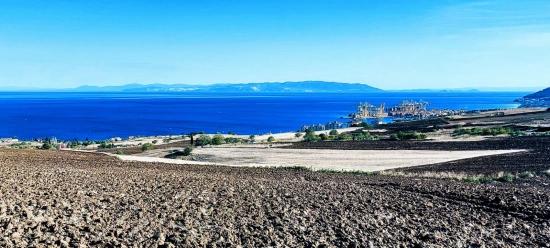 Grundstück Geeignet Für Ein Genossenschaftliches Wohnbauprojekt Mit 50 Wohnungen Und Freiem Meer- Und Naturblick.