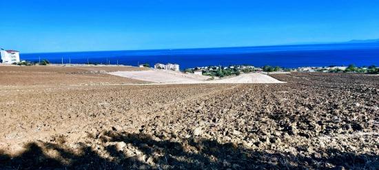Grundstück Geeignet Für Ein Genossenschaftliches Wohnbauprojekt Mit 50 Wohnungen Und Freiem Meer- Und Naturblick.
