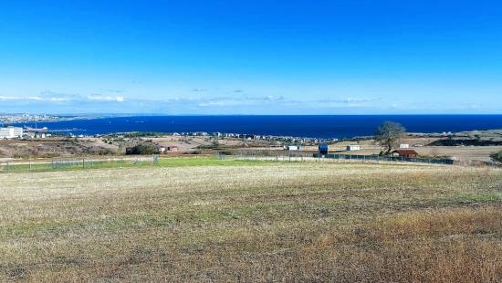 32 Luxusvillen Mit Herrlichem Meer-, Natur- Und Stadtblick, Für Das Projekt Geeignetes Grundstück