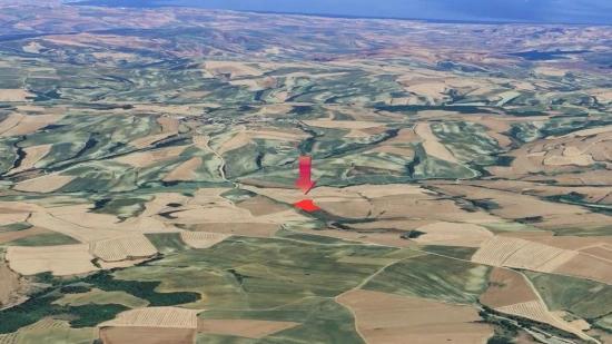 Eine Einmalige Investitionsmöglichkeit: 8.100 M² Schnäppchenland Im Stadtteil Oruç Beyli Von Tekirdağ.