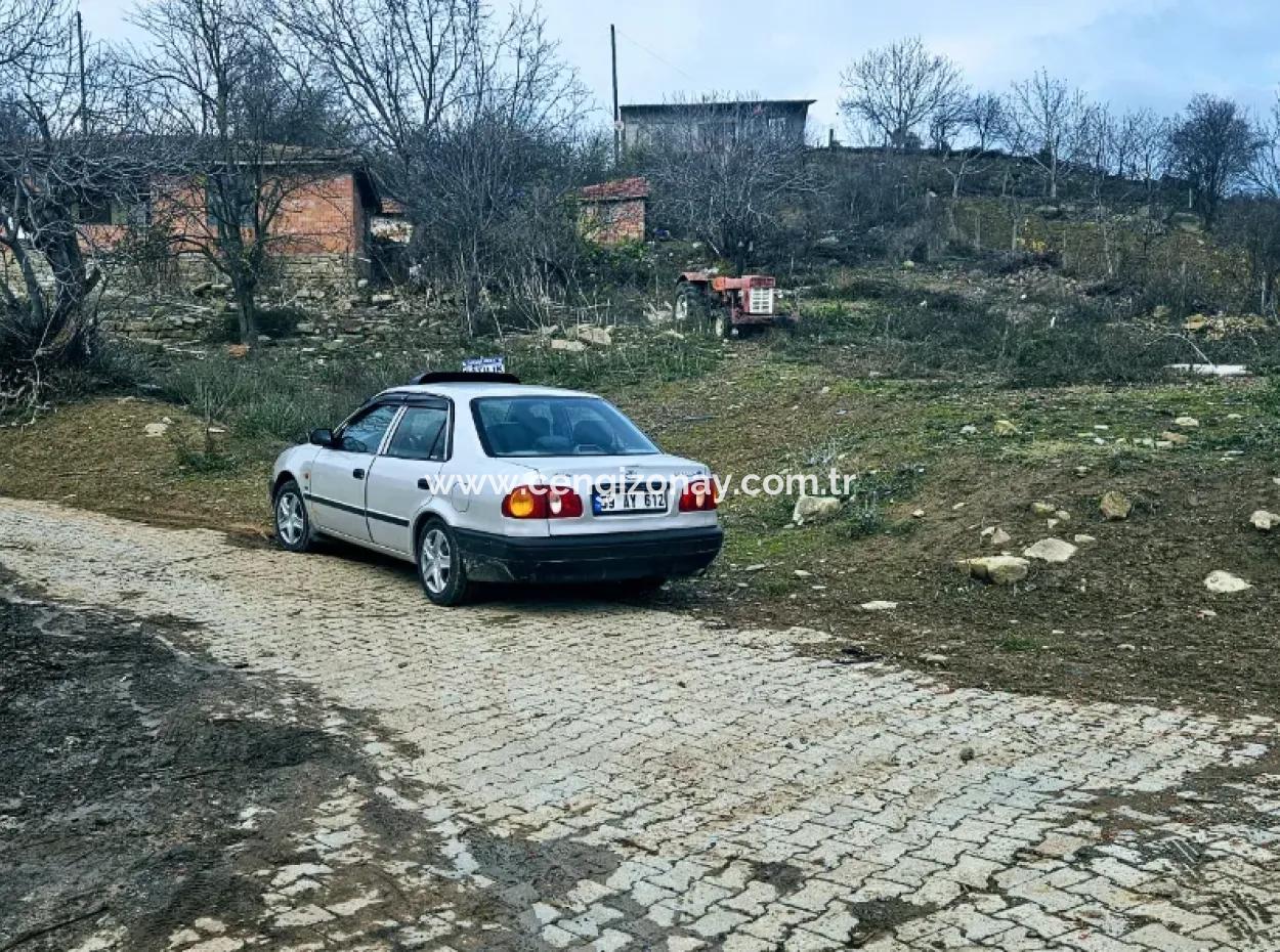 Gelegenheit Eckland Für Enthusiasten, Die Ein Dorfhaus Für Den Dringenden Verkauf Bauen Möchten