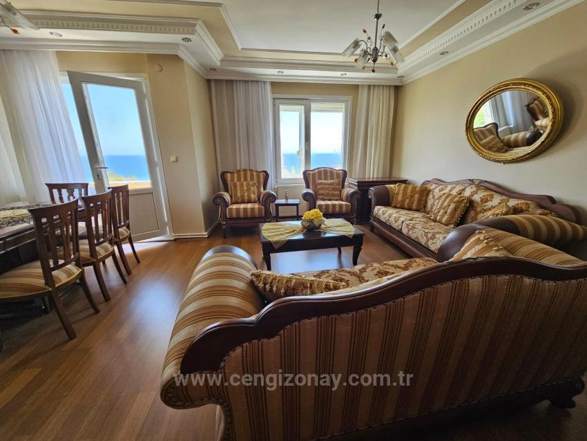 Complete Building For Sale: 6 Units Of 3+1 And 2 Units Of 210 M2 Workplaces