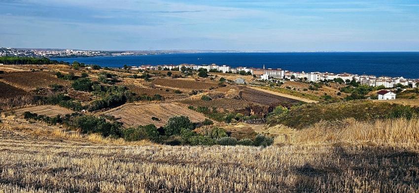 Bargain 1,150 M2 Land With Full Sea View In Tekirdağ Topağaç Neighborhood