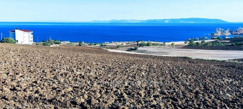 **Plot Of Land With Full Sea View And 30% Building Permit For Three Floors In Topağaç Neighborhood, Tekirdağ**