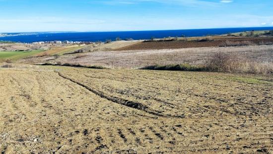 Bargain Plot Of Land With Full Sea, Nature And City Views, Zoned For 20% Two-story Construction.