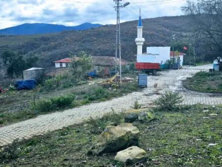 Opportunity Corner Land For Enthusiasts Who Want To Build A Village House For Urgent Sale