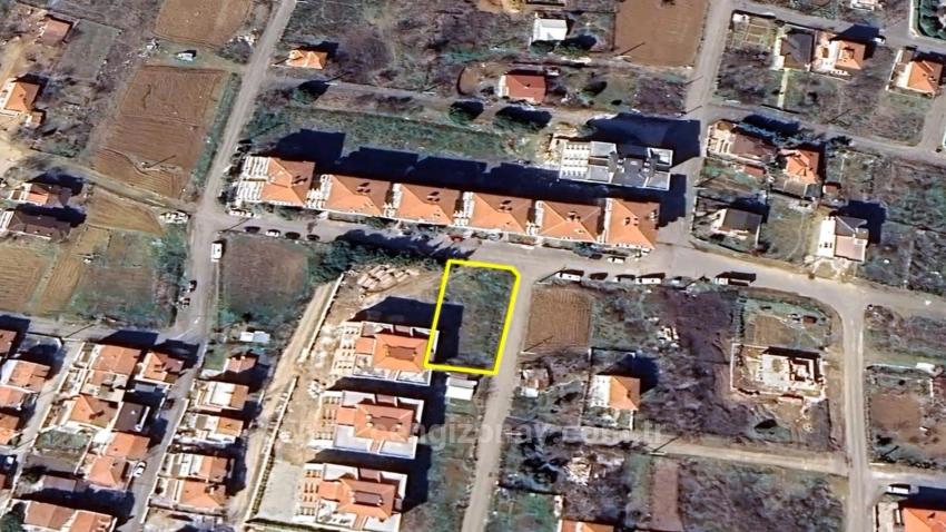 Угловой Участок С Купоном, Подходящий Для Строительства 9 Квартир 2+1 В Районе Текирдаг Топагач