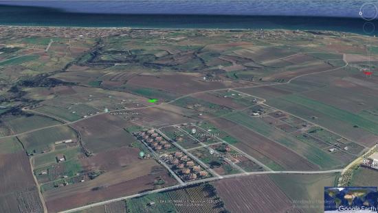 Выгодный Земельный Участок С Прекрасным Видом На Море, Природу И Город, Зонированный Под Застройку 20% Площади Двухэтажными Зданиями.