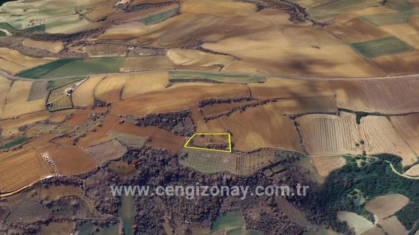 Для Продажи Земля в Çanakçı Süleymanpaşa - Под Поле застройку - 3.110 m²