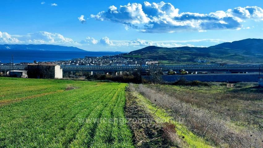 Kumbağa 1 Km Yakınlıkta Full Deniz Ve Doğa Manzaralı Al - Sat Yapmak İsteyenler İçin Fırsa