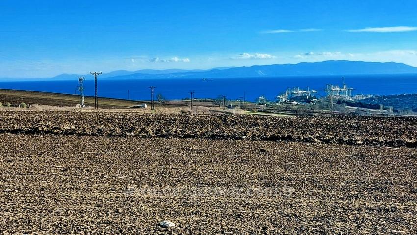 Fabrikalar Bölgesinde Kısa Vadede Yüksek Pirim Yapıcak Bölgede Fırsat Arazi