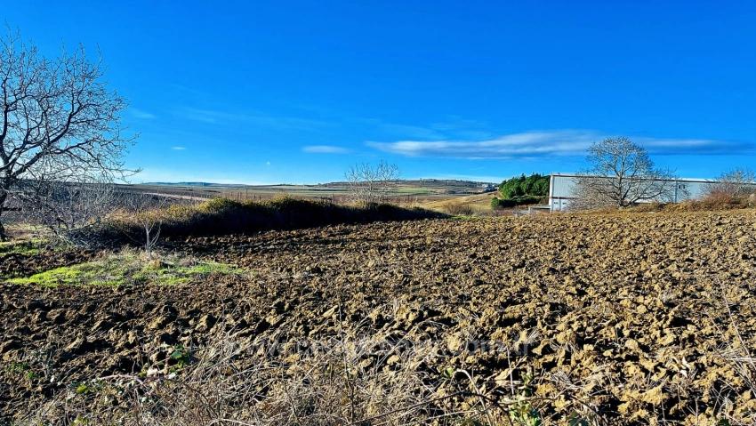 Fabrikalar Bölgesinde Kısa Vadede Yüksek Pirim Yapıcak Bölgede Fırsat Arazi
