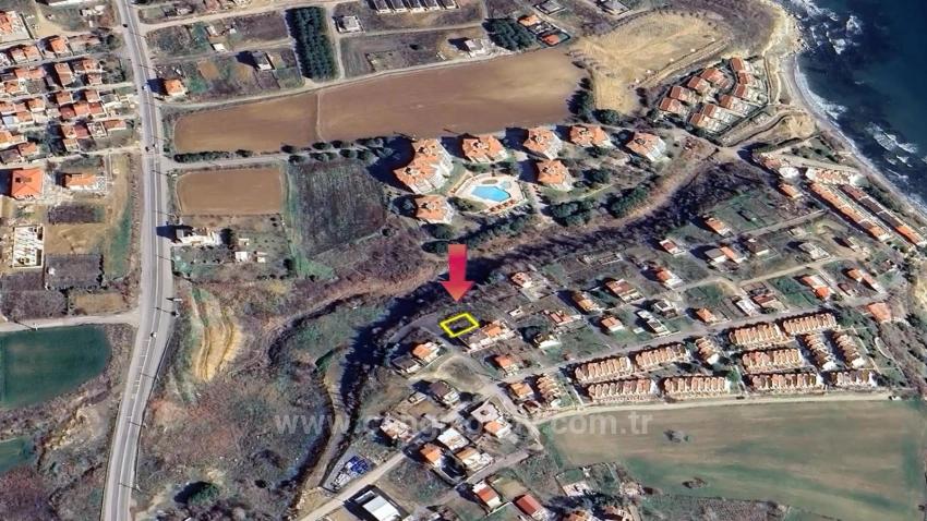 *Fırsat Arsa* 8 Adet 50 M2 ( 1+1) Daire Poejejesine Uygun Bitişik Nizam Kelepir Arsa