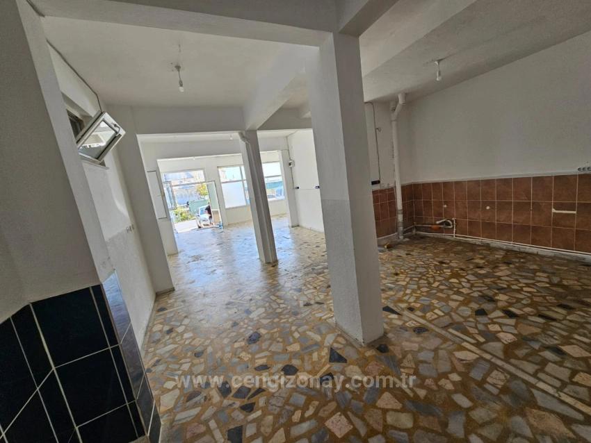 Komple Satılık Bina 6Adet 3+1 2 Adet 210 M2 İş Yeri