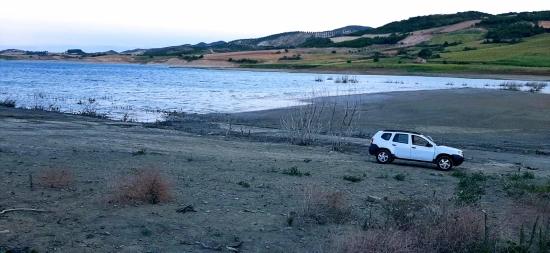 İhtiyaçtan Acil Satılık Baraj Cepheli Müstakil Tapulu Fırsat Tarla