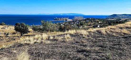 Harika Deniz Ve Doğa Manzarlı Alt Yapısı Hazır 530 M2 Köşe Arsa