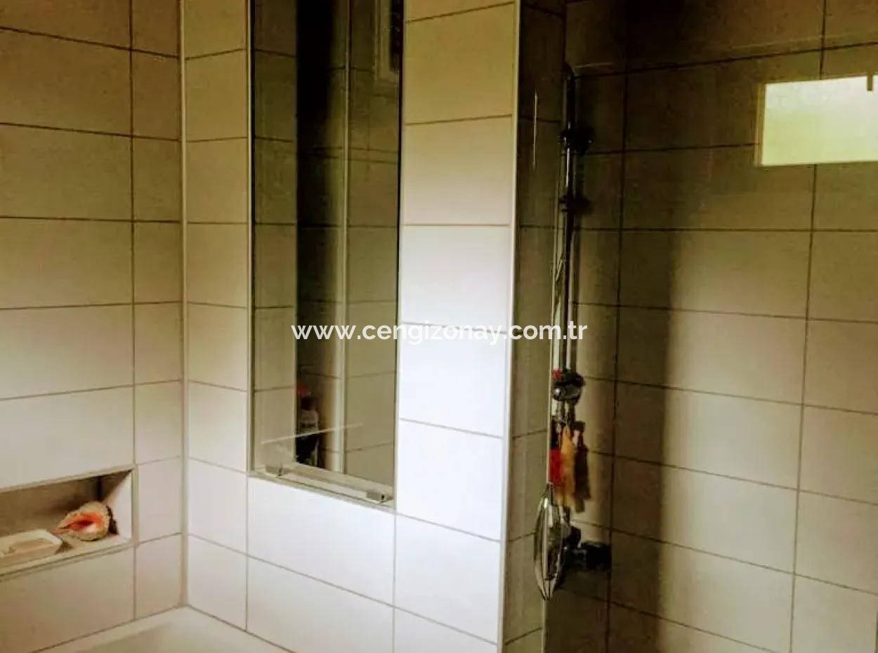 Takas+Nakit Havuzlu Kapalı Otaparklı Lüxs Ultra Villa