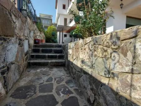 Takas+Nakit Havuzlu Kapalı Otaparklı Lüxs Ultra Villa