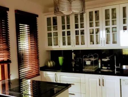 Takas+Nakit Havuzlu Kapalı Otaparklı Lüxs Ultra Villa
