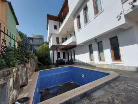 Takas+Nakit Havuzlu Kapalı Otaparklı Lüxs Ultra Villa